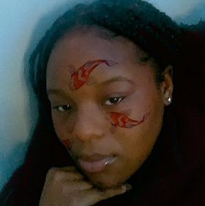 Meet your Posher, Azya